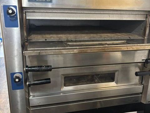 four &agrave; pizza 2 chambres marque OEM 1700 31000 Toulouse