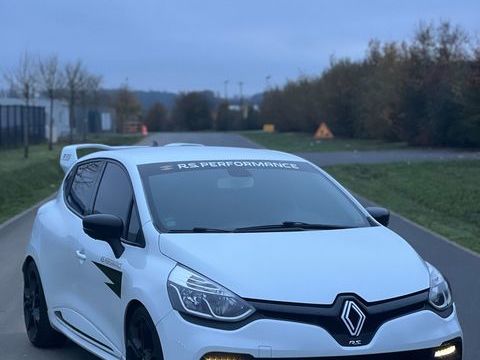Renault Clio IV 1.6 Turbo 200 RS EDC 2015 occasion Saint-Mars-d'Outill&eacute; 72220