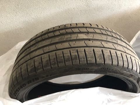 Pi&egrave;ces et &eacute;quipements Voiture Pi&egrave;ces et &eacute;quipements Voiture  occasion Charbonni&egrave;res-les-Bains 69260