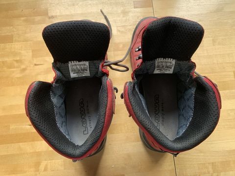 � vendre chaussures randonn�e LOWA femme 110 Langueux (22)