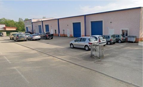   Garage, Entrep�t, Atelier, Local, � Saint Romain de Jalionas Atelier - 2 pi�ce(s) - 135 m�