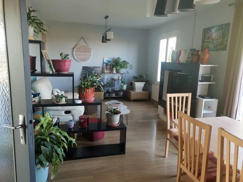   Maison 150 m2 plus d�pendance de 30m2 Maison - 8 pi�ce(s) - 150 m�