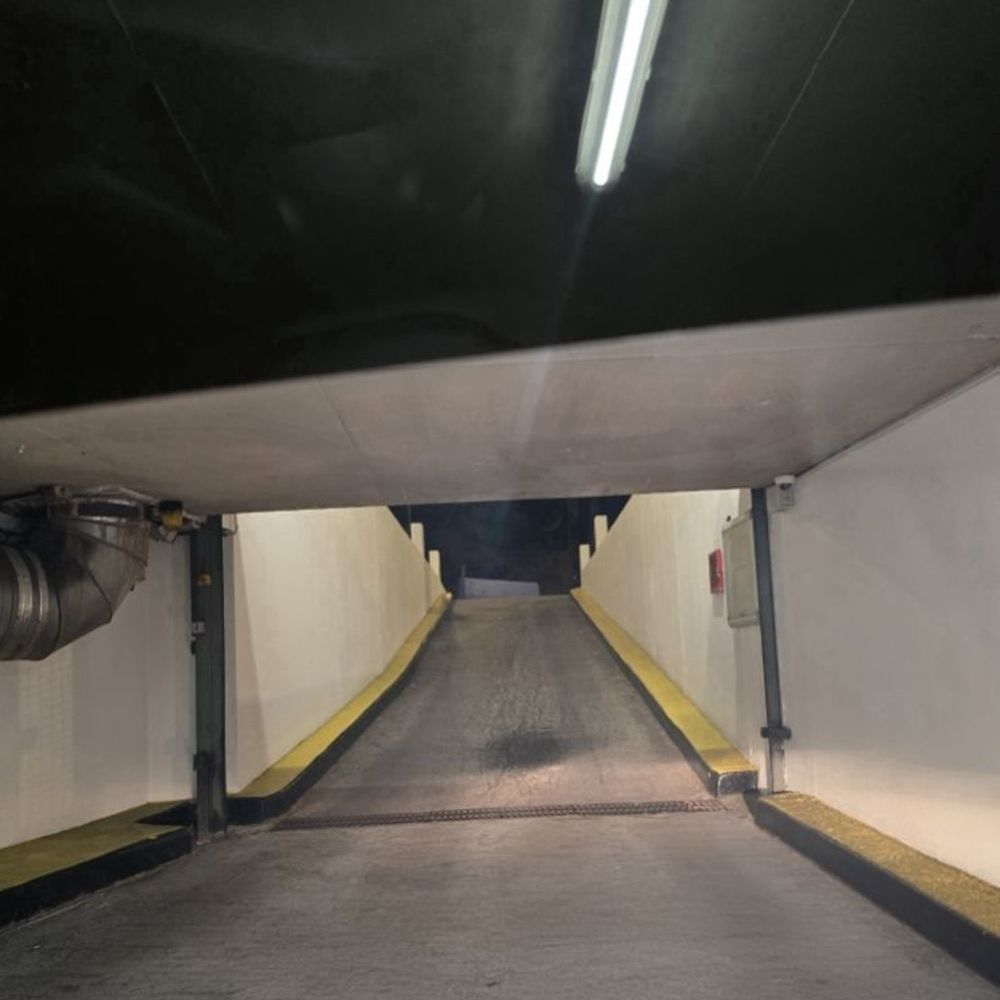Location Parking/Garage Loue droit d'occupation d'un emplacement de stationnement Fort-de-france