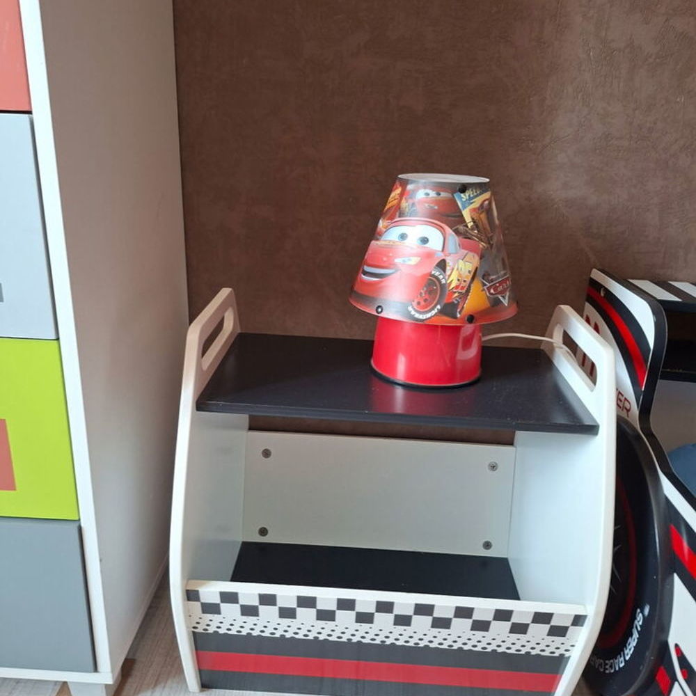 Chambre enfant th&egrave;me voiture Mobilier enfants