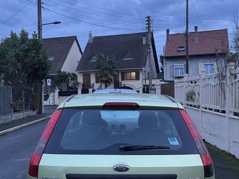 Ford Fiesta 1.4 TDCi 68 Ambiente 2004 occasion Viry-Ch&acirc;tillon 91170