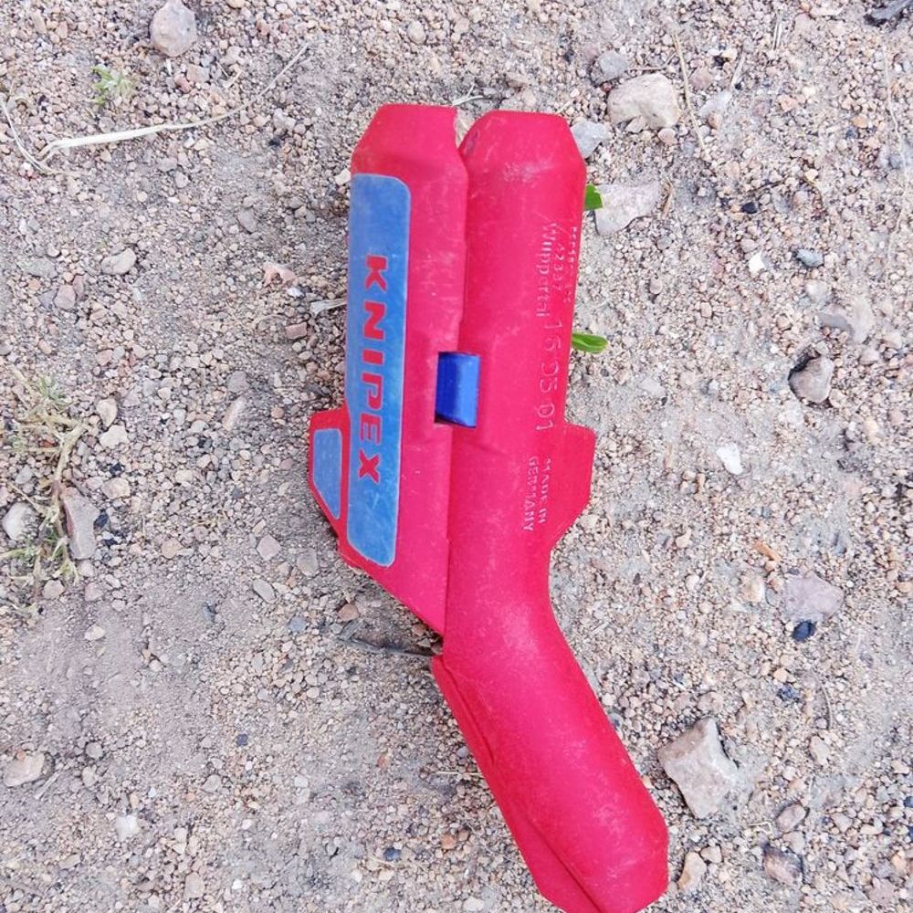 KNIPEX ErgoStrip Outil &agrave; d&eacute;gainer droitier Bricolage