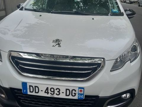 Peugeot 2008 1.6 e-HDi 115ch FAP BVM6 Allure