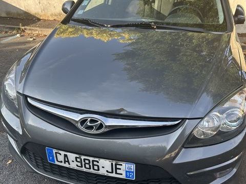 Hyundai i30 1.6 CRDi 90 FAP Blue Drive Pack Evidence 2012 occasion Voulangis 77580