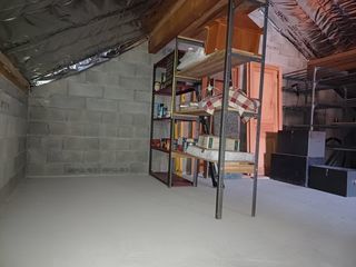  Parking / Garage � louer 140 m�