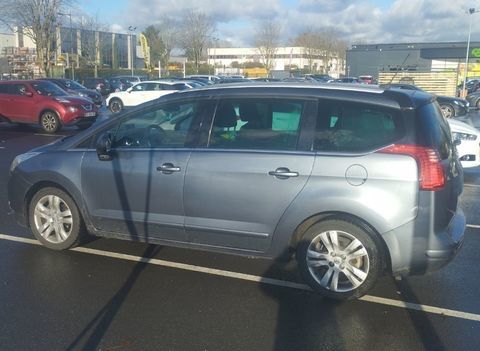 Peugeot 5008 Allure 2011 occasion Sceaux 92330