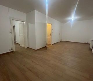  Appartement � louer 5 pi�ces 80 m�