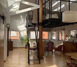  Immeuble � vendre 1300 m�