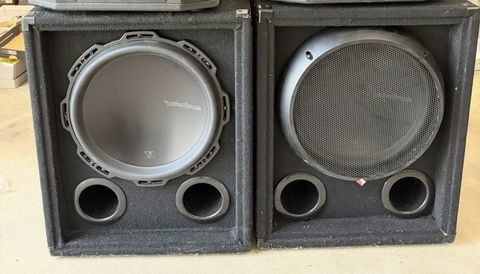 Pi&egrave;ces et &eacute;quipements Voiture Audio - Navigation GPS  occasion Bournoncle-Saint-Pierre 43360