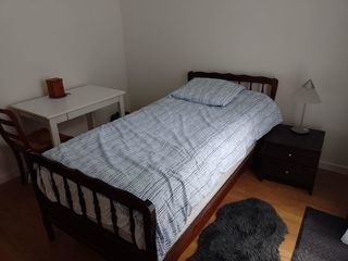  Chambre � louer 8 pi�ces 20 m�