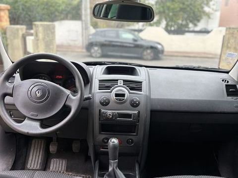 Renault M&eacute;gane II M&eacute;gane 1.6 16V Confort Dynamique 2003 occasion Montfermeil 93370