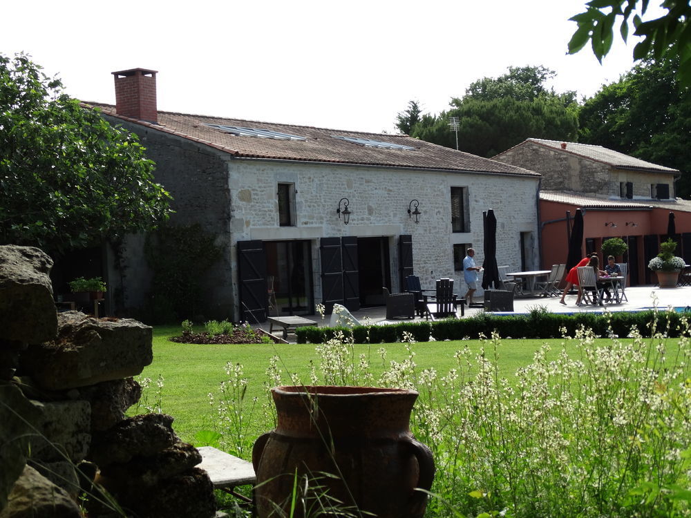 � vendre  Propri�t�/ch�teau La Rochelle (17000)