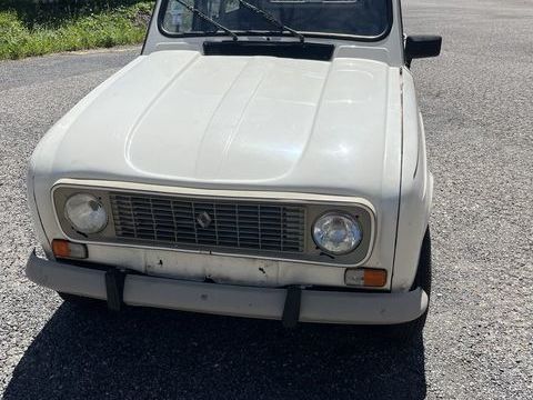 RENAULT Voiture 1988 occasion La Monnerie-le-Montel 63650