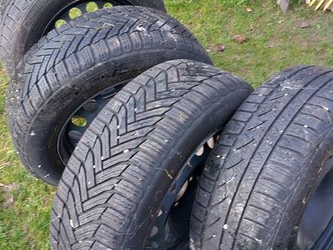 Pi&egrave;ces et &eacute;quipements Voiture Pi&egrave;ces et &eacute;quipements Voiture  occasion Fontaine-Milon 49140