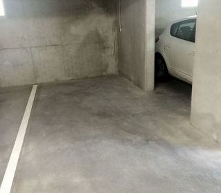  Parking / Garage � louer 12 m�