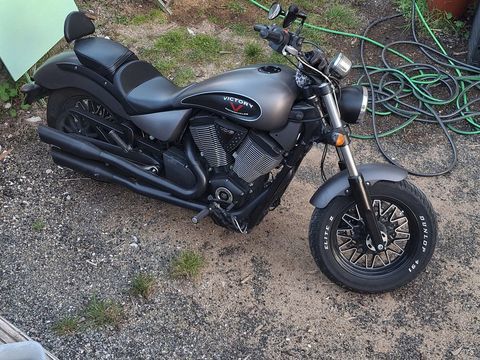 Moto VICTORY MOTORCYCLES 2016 occasion Montcuq 46800