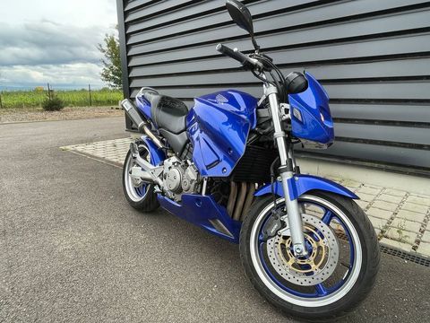 Moto HONDA 2002 occasion Geudertheim 67170