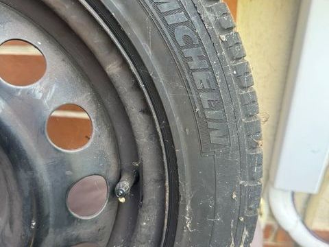 Pi&egrave;ces et &eacute;quipements Voiture Pi&egrave;ces et &eacute;quipements Voiture  occasion Villefontaine 38090