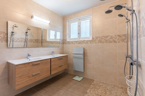   Tr�s belle maison  Maison - 4 pi�ce(s) - 114 m�