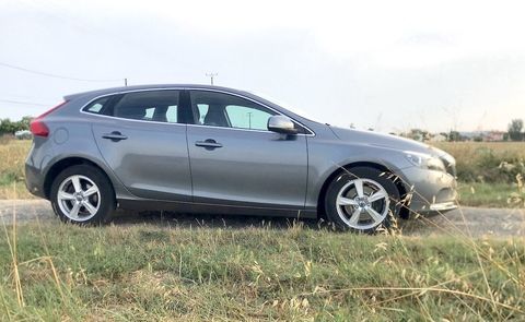 Volvo V40 T2 122 Momentum 2015 occasion Lavaur 81500