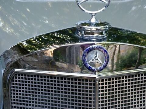 MERCEDES Voiture 1954 occasion Lestards 19170