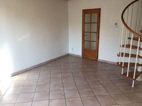   T2 duplex � St Vit Appartement - 2 pi�ce(s) - 51 m�