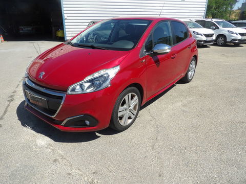 Peugeot 208 1.2 PureTech 82ch BVM5 Style 2017 occasion Sorgues 84700