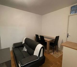  Chambre � louer 7 pi�ces 115 m�