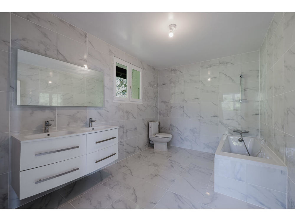 � vendre  Maison �chenevex (01170)