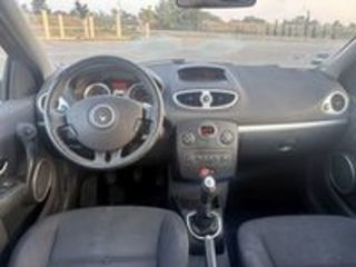 Clio III Clio 1.5 dCi 85 eco2 Dynamique 2007 occasion 13200 Arles