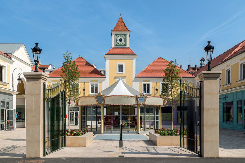   Puteaux (92800)