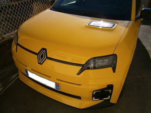 Renault R5 Renault 5 E-Tech Electrique 150 ch autonomie confort Techno 2024 occasion Villemoustaussou 11620