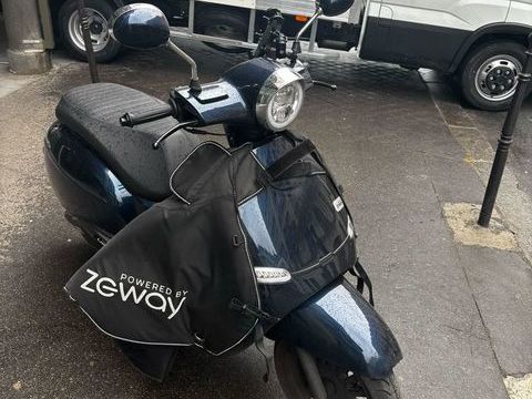 Scooter ZEWAY 2022 occasion Paris 75010