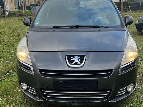 Peugeot 5008 2.0HDI 2010 occasion Saint-Laurent-d'Arce 33240