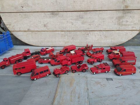 Lot V�hicules de Pompiers Camion Voiture Jouet Solido 
0 Loches (37)