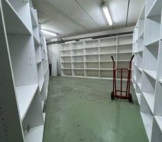  Remise / Grange � louer 1 pi�ce 25 m�