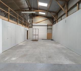  Atelier � louer 2 pi�ces 280 m�