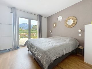  Villa � vendre 8 pi�ces 210 m�