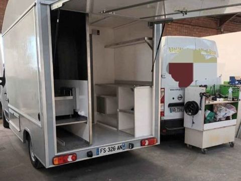 Camion magasin Camion magasin 2020 occasion Chabrillan 26400