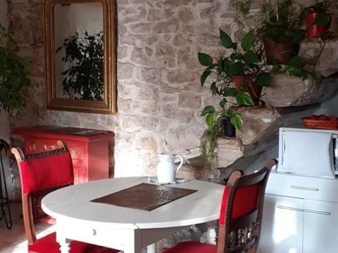   Maison de village � 1h de Montpellier
Maison - 3 pi�ce(s) - 75 m�