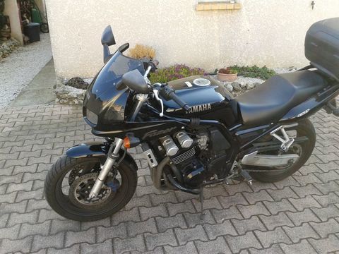 Moto YAMAHA 2000 occasion Istres 13800