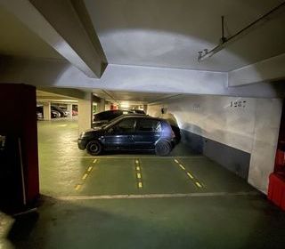  Parking / Garage � louer 2 m�