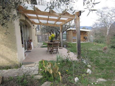   ? Dr�me Proven�ale ? Superbe appartement en rez-de-chauss�e Appartement - 3 pi�ce(s) - 92 m�