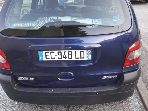 Renault M&eacute;gane Classic MEGANE SCENIC TYPE I PHASE 2 2002 occasion Vienne 38200