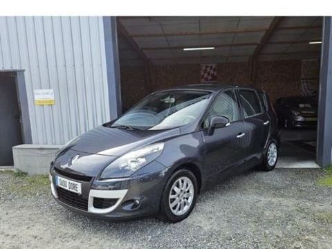 Renault Sc&eacute;nic M&eacute;gane 1.6e RTE A 2012 occasion Nantes 44000
