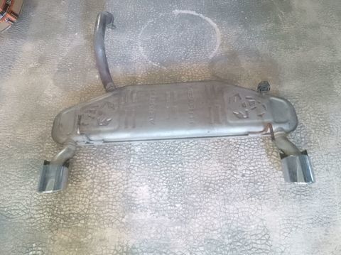 Pi&egrave;ces et &eacute;quipements Voiture Pi&egrave;ces et &eacute;quipements Voiture  occasion Bormes-les-Mimosas 83230